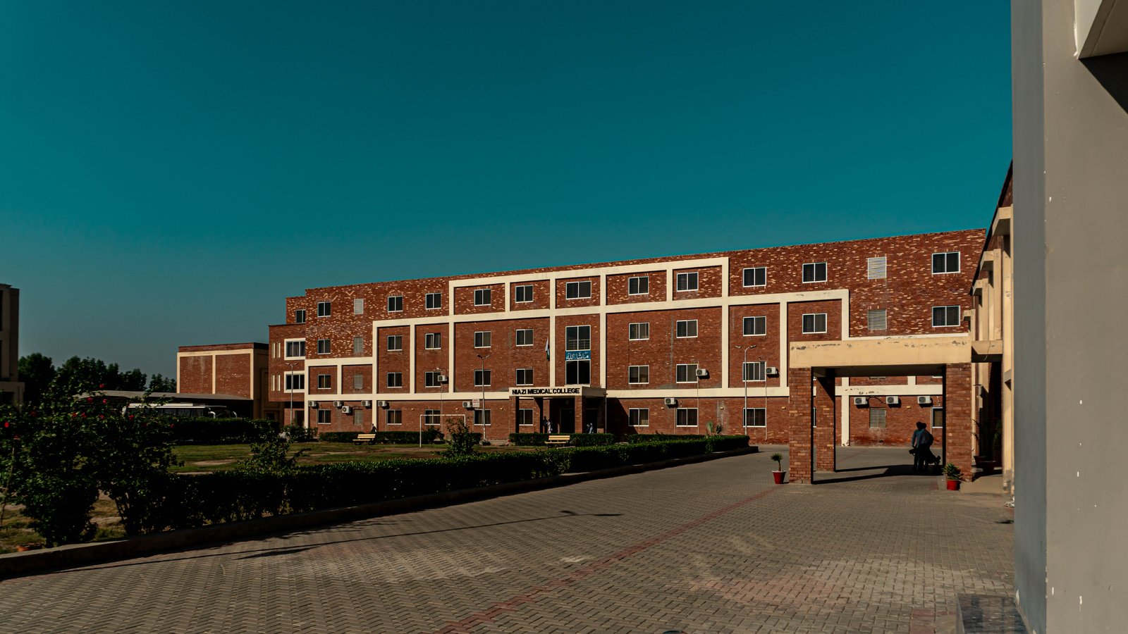Campus & Building